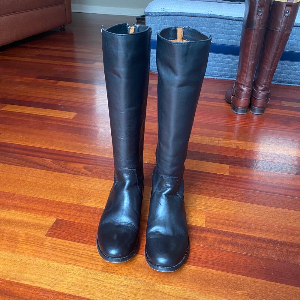Frye Women Melissa Stud Back Zip Boot Size 7.5B Black